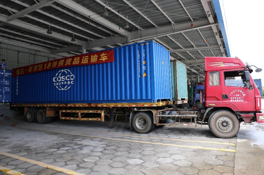 世界杯期间你所不知道的京东618：24小时不停机生产包火车送货