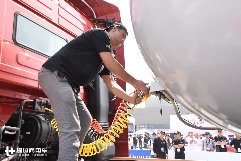 高效物流卡车公开赛郑州站,中国高效物流卡车