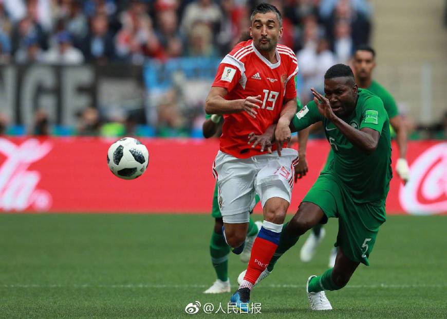 给所有的女人分享一个忠告,和女朋友看世界杯有多幸福