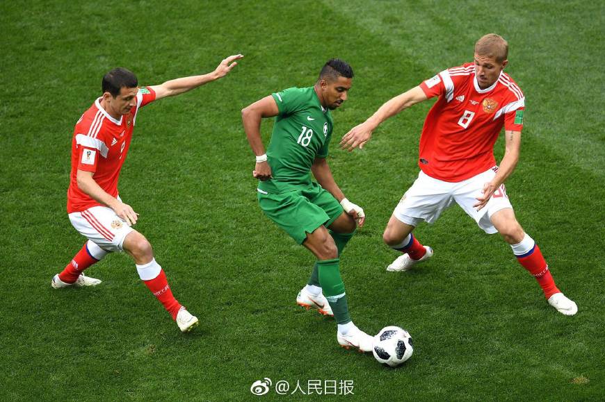 给所有的女人分享一个忠告,和女朋友看世界杯有多幸福