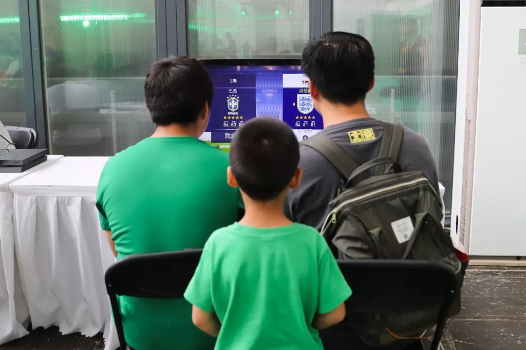 北京中赫国安球迷,北京中赫国安球迷组织主题