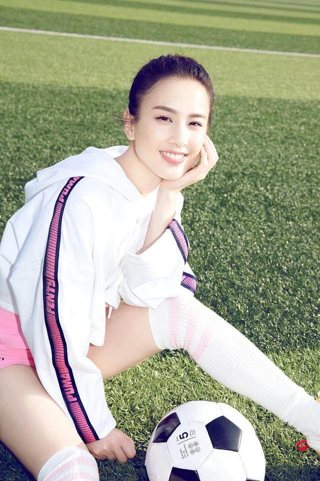 黄圣依大长腿走红,黄圣依宋小宝长腿