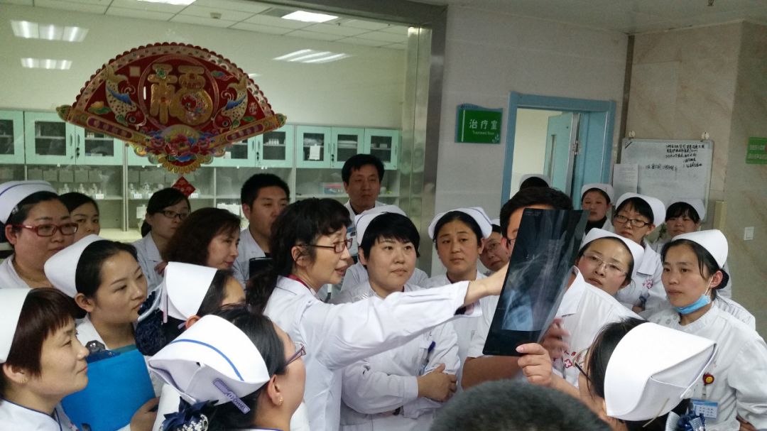 护士听诊器听诊,护士听诊器