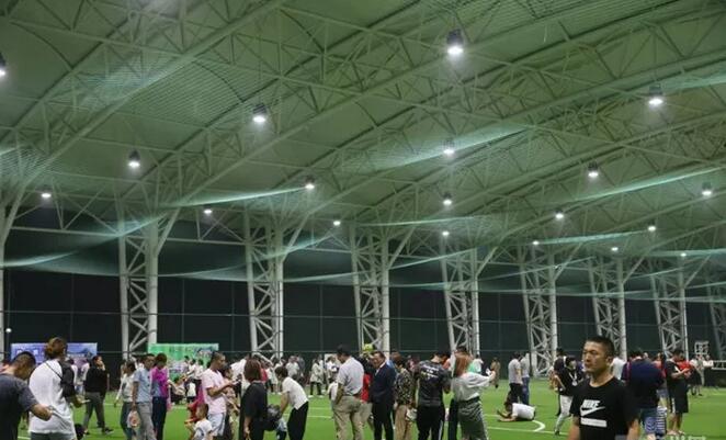 20000余人齐聚国际足球运动小镇观看世界杯，您不来吗？