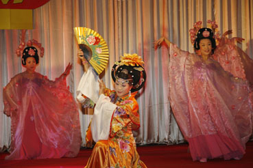 李玉刚的戏曲有多强,如何评价李玉刚的歌唱水平