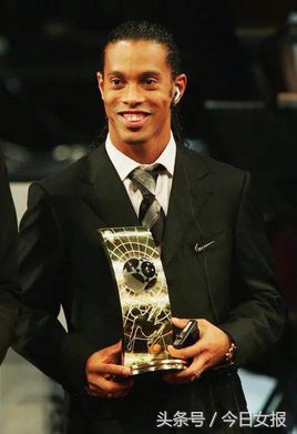 贝利是谁给贝利的外号,贝利绰号