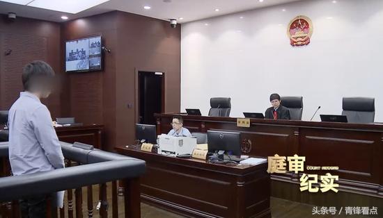 男子偷窃女士内衣内裤,男子盗窃女士内衣裤