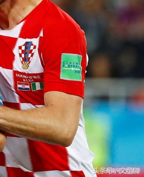 世界杯球员手臂上戴的是什么,世界杯红黄卡牌是什么