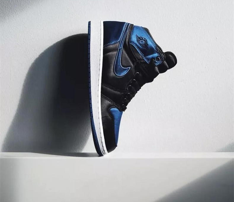 最好看的1000元左右的aj1配色,aj1ow还值得买吗