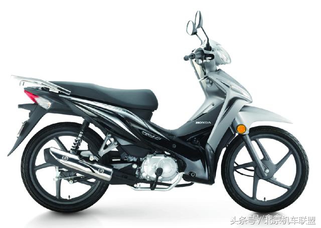 新大洲本田裂行125摩托车18款,新大洲本田飘悦弯梁摩托车