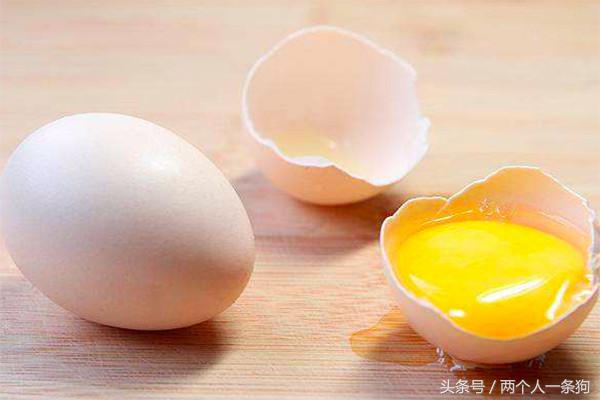 4种生活中非常常见能够让宠物狗致死的食物，第三种很多人经常喂