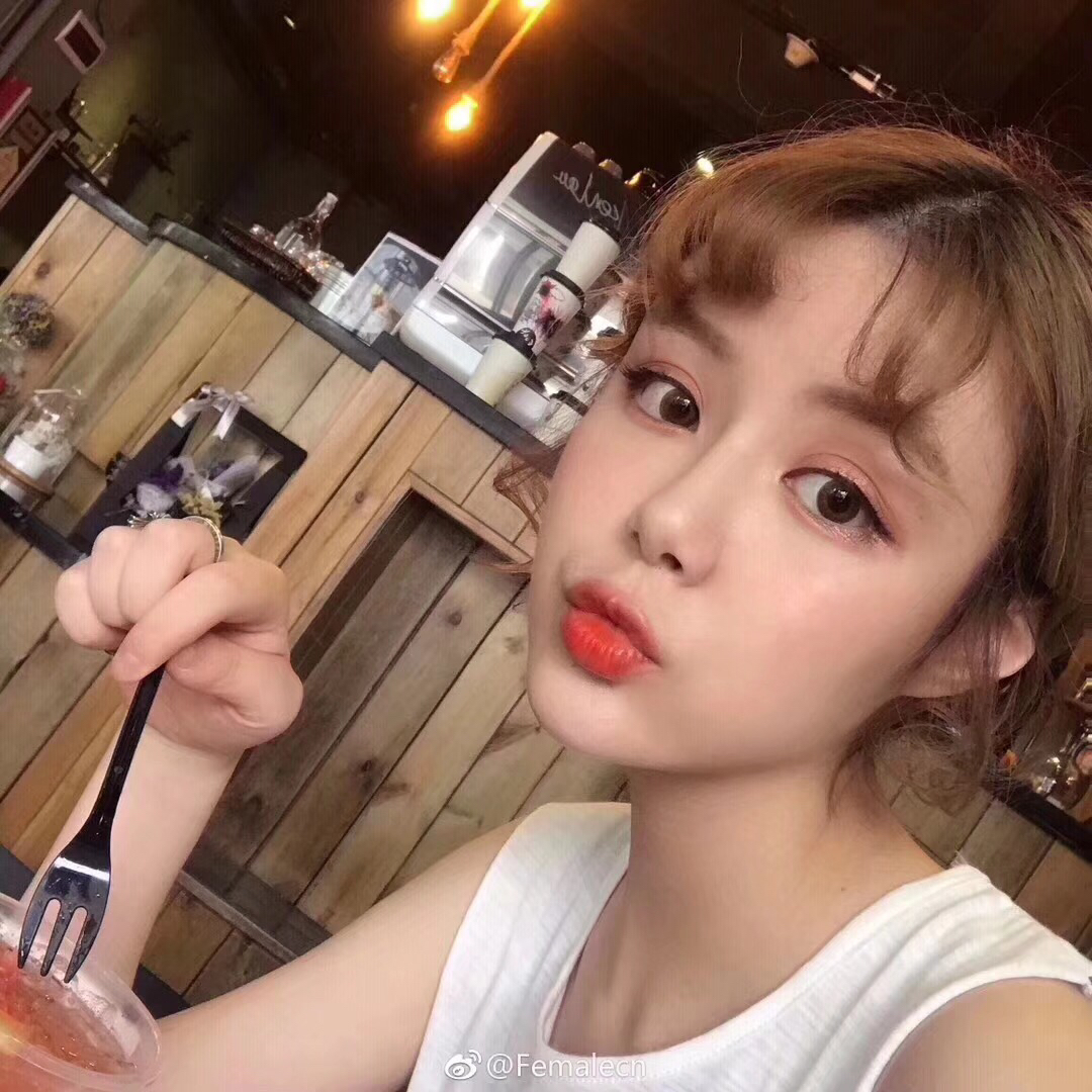 传说中的谁买到这只口红我就嫁给他