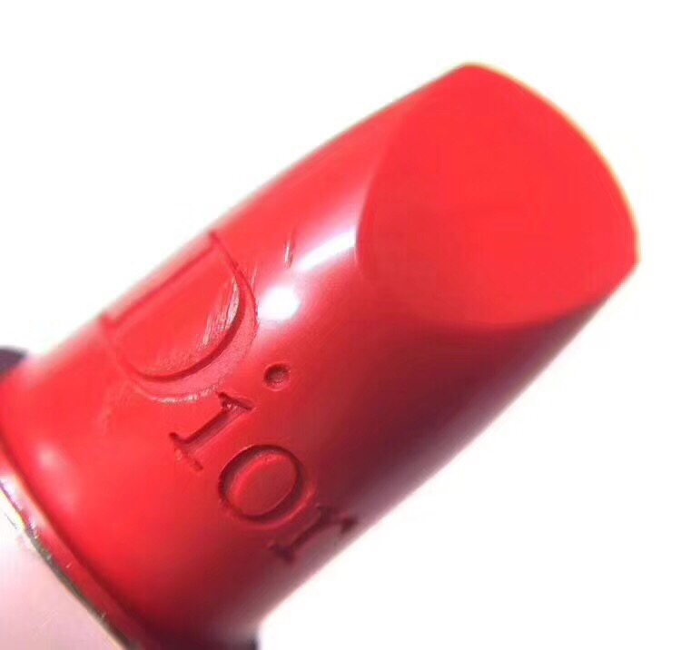 传说中的谁买到这只口红我就嫁给他