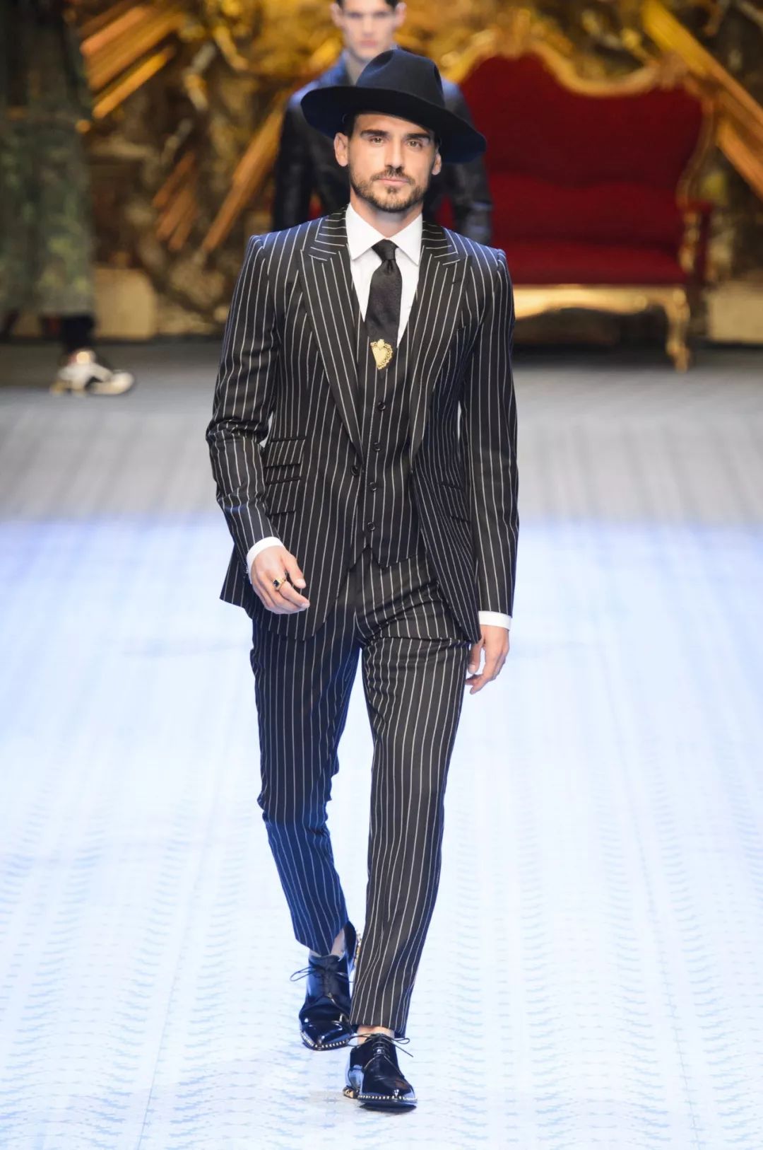 杜嘉班纳男装中国风,dg杜嘉班纳走秀男装