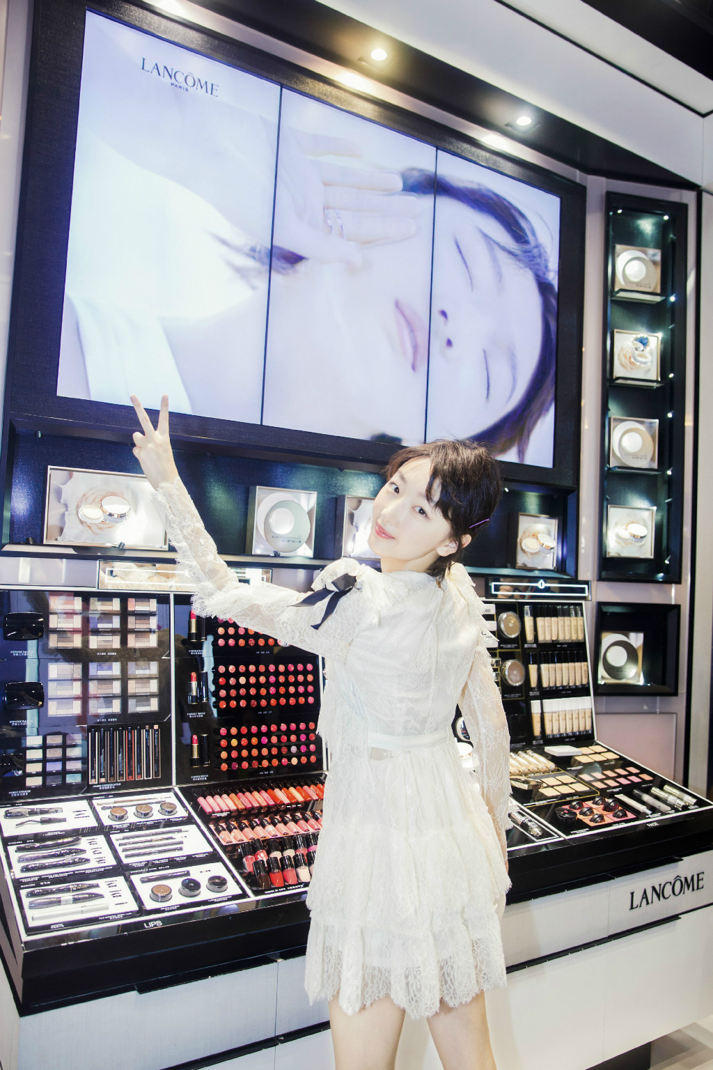 lancome兰蔻菁纯玫瑰奢享展上海,丹尼斯大卫城兰蔻专柜三八节活动