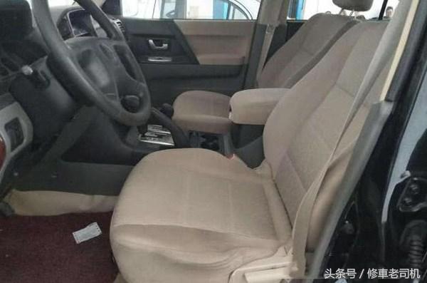 二手三菱帕杰罗，车主要12万，一看底盘6万都嫌多！