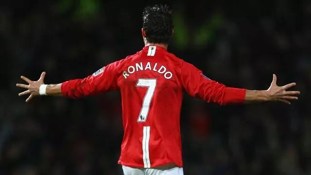 年轻的c罗到底有多可怕,c罗自律的可怕到什么程度