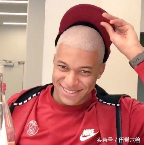 梅西c罗内马尔世界杯接连出局,2022世界杯梅西c罗内马尔图片