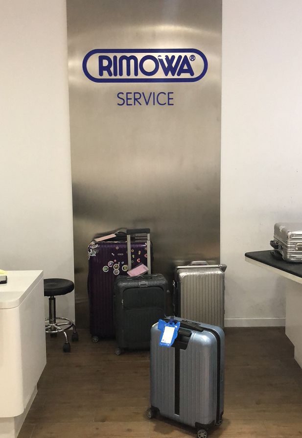 rimowa旅行箱裂缝修理,rimowa旅行箱用不用箱套