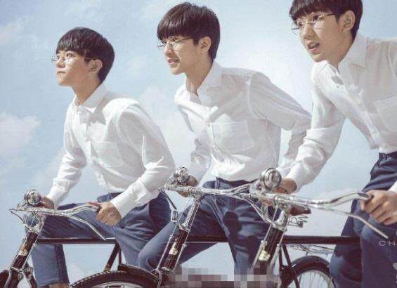 tfboys王源骑自行车,tfboys骑单车