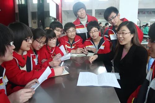 解放受困的灵魂——一位心理指导老师“心理奇点教育”的探索之路