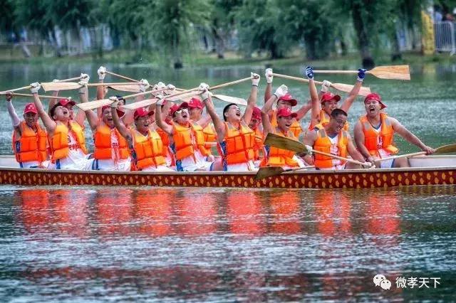 湖北孝感赛龙舟能不能有点新意,端午赛龙舟百船