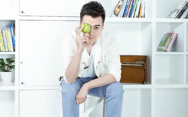 翟天临被问名场面,翟天临第一次得奖