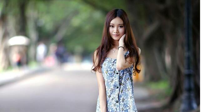 3大绝招挑逗女生，她会越来越主动