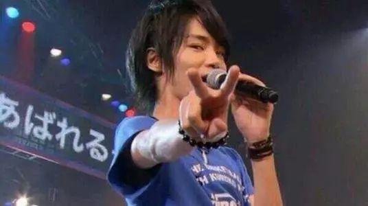 小英雄战胜外星人,小英雄对战小怪兽