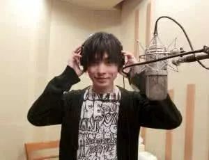 小英雄战胜外星人,小英雄对战小怪兽