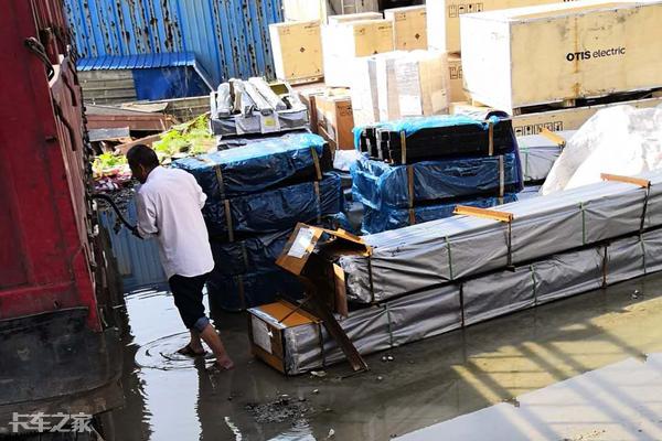 新手司机买新车还是二手车比较好,老司机告诉你买车为什么买低配