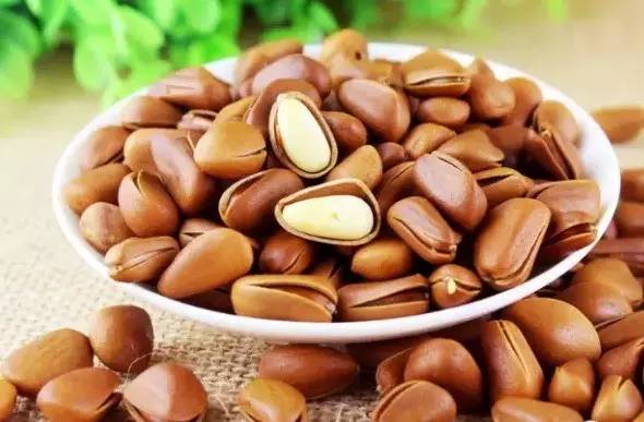 这四种坚果最好别吃,坚果的9大禁忌