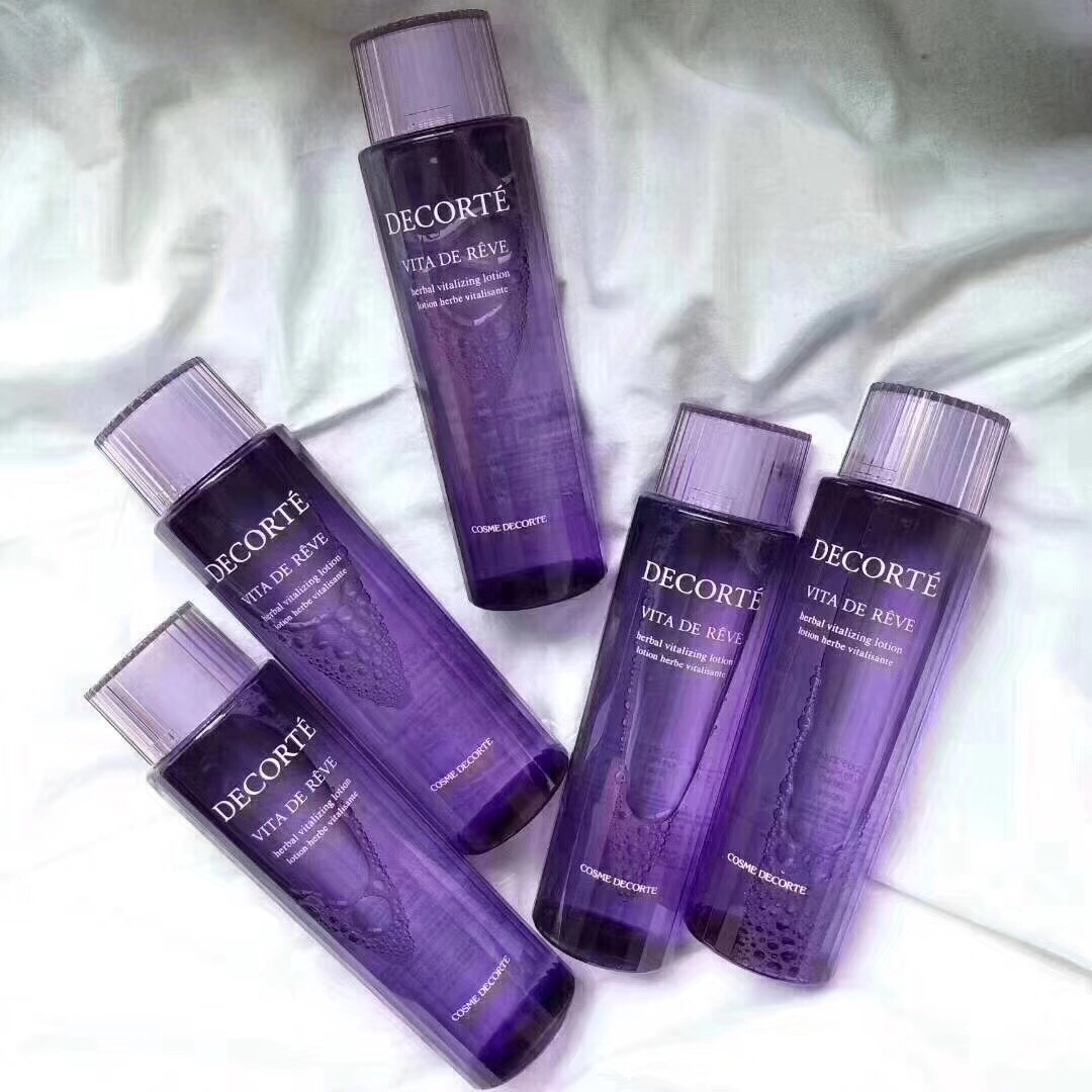 那么多护肤试用品哪来的,这么多护肤用的水你会选哪一个呢