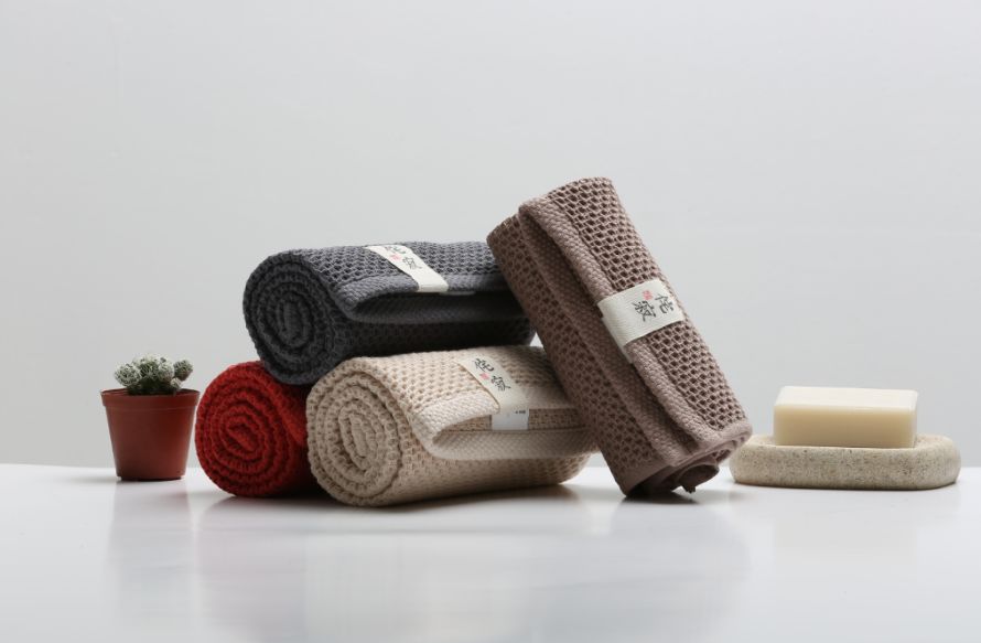 不要脸！还在用干尸毛巾擦脸？