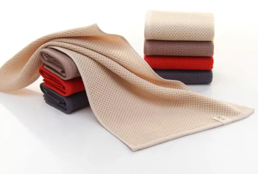 不要脸！还在用干尸毛巾擦脸？