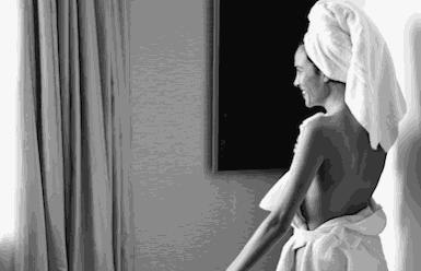 不要脸！还在用干尸毛巾擦脸？