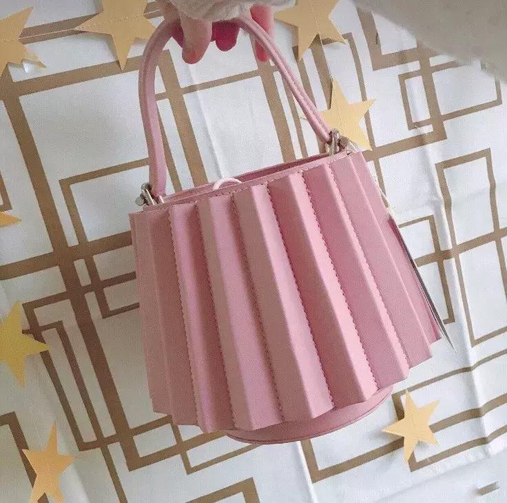 这8款平价小众包太适合当季了,小众包时尚