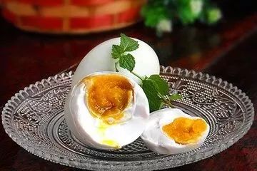 鸭嫂咸蛋保质期多久,山东微山湖麻鸭咸蛋保质期