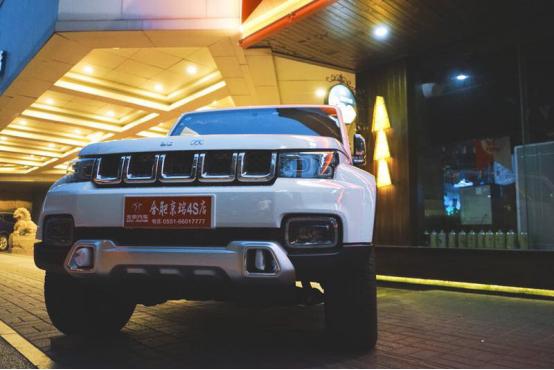 喝啤酒吃烧烤看球赛,喝啤酒开车吃烤串