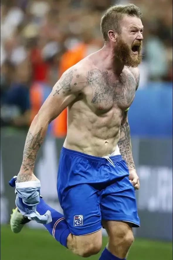 冰岛英格兰维京战吼,冰岛维京战吼响彻俄罗斯