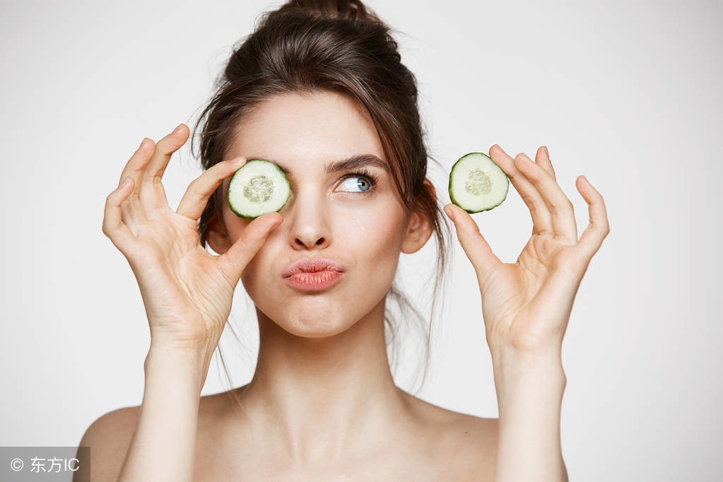 油性皮肤化妆的正确方法,油性皮肤化妆的正确步骤图片