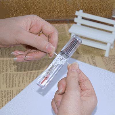 粘得牢又自然的双眼皮贴推荐,石膏板双眼皮用什么粘贴最牢固