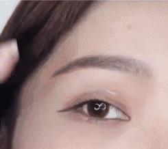 粘得牢又自然的双眼皮贴推荐,石膏板双眼皮用什么粘贴最牢固