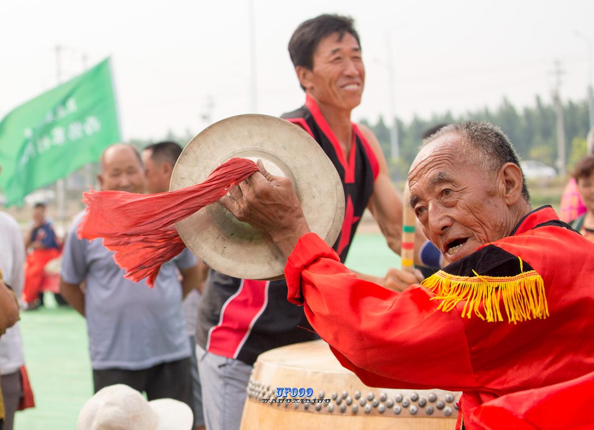 好厉害的大巨鹿一串红杏就过成了大年