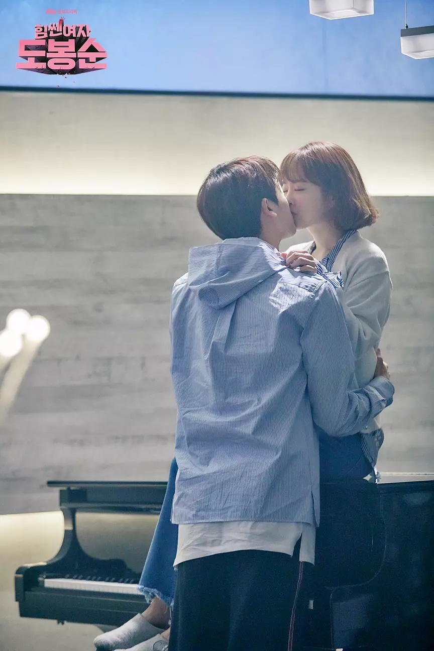 推荐10部韩剧哪一部最好看,2020夏天韩剧推荐高甜