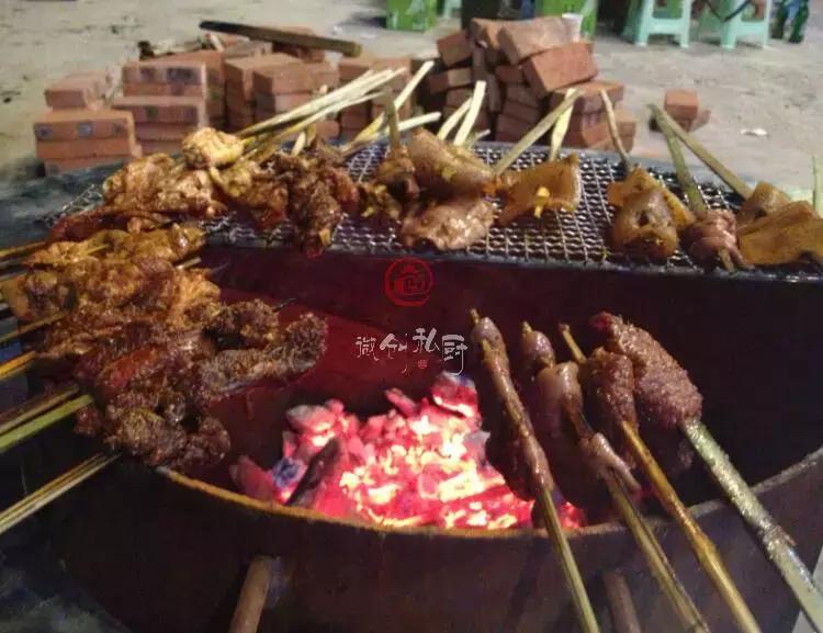 西昌本地出名的火盆烧烤,西昌最火的火盆烧烤
