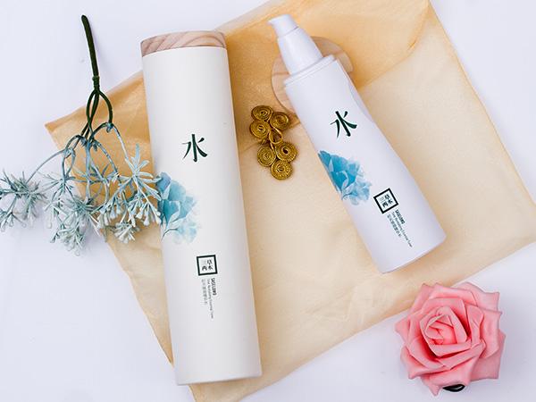 三草两木v脸紧致塑颜棒用法,三草两木适合油痘肌