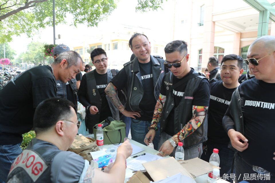 每人被俱乐部认可,哈雷俱乐部才能被社区认可,骑车、公益、成熟