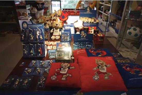 中国式世界杯,小龙虾与球迷的狂欢!