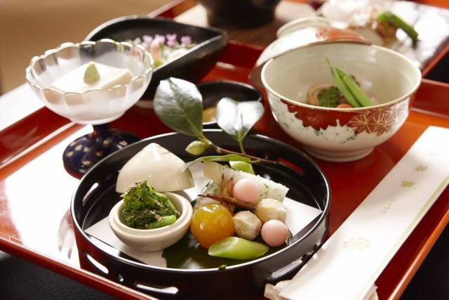 鏃ユ湰瀵哄簷姘戝璁㈡埧,鏃ユ湰椤剁骇瀵哄簷姘戝